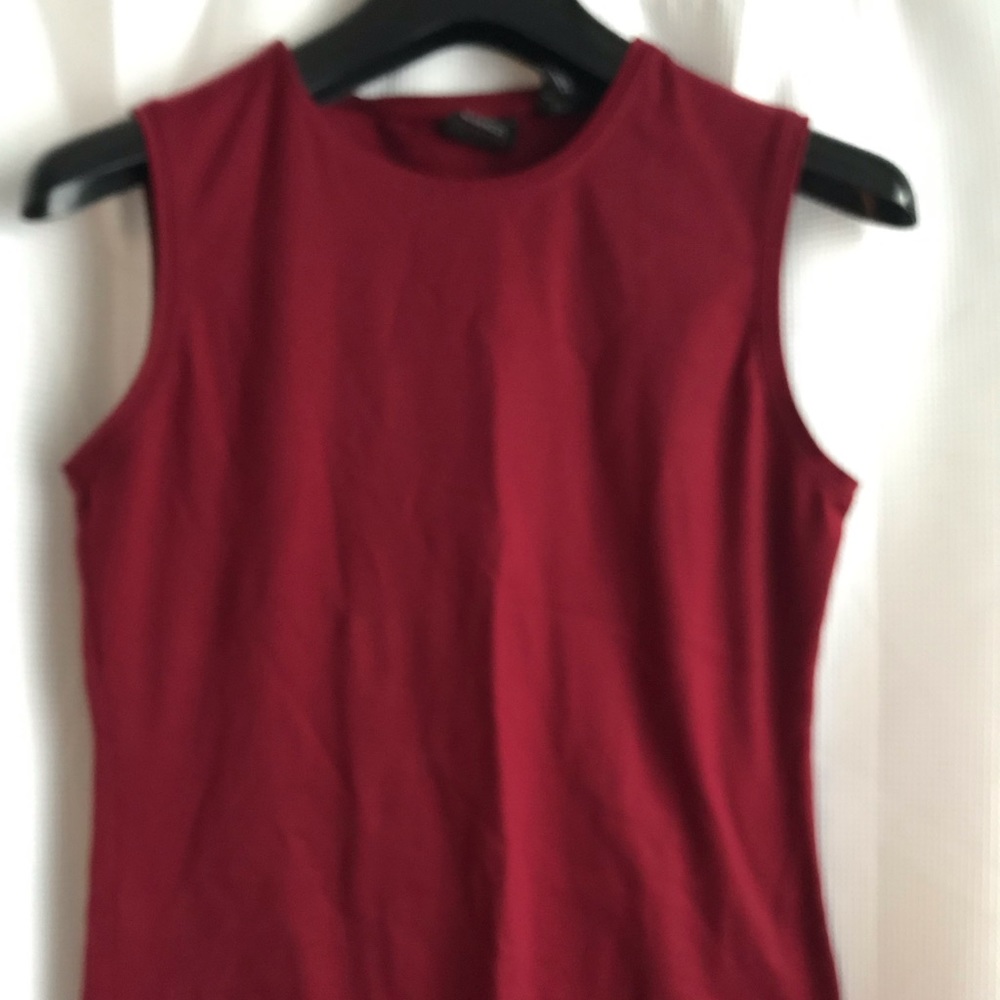  5 for $25  Red Sleeveless Shell Top Small